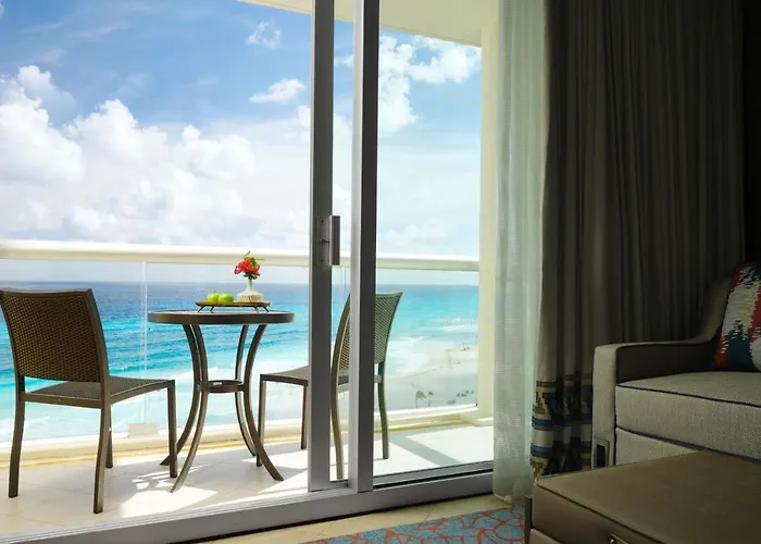 Oceanfront Queen Studio