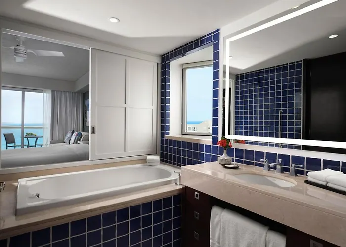 Oceanfront Queen Studio
